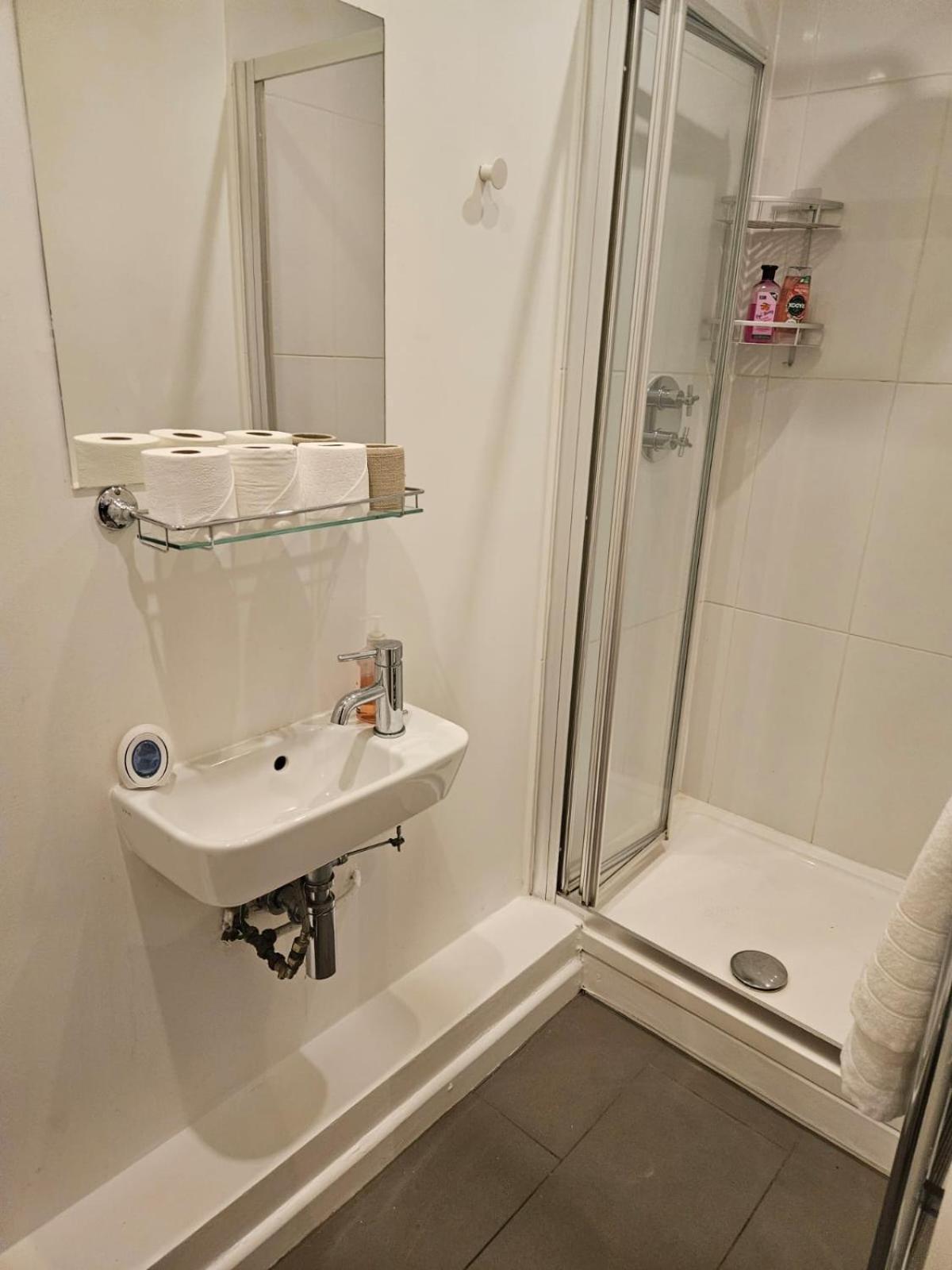 Classic Studio For 4 In Piccadilly Soho Central London Vr3 Buitenkant foto